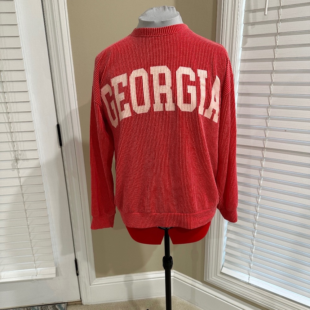 Georgia Red Pullover Shirt (size Large)